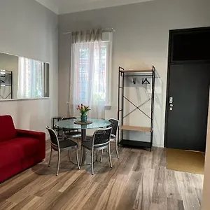 fiori-3-appartmentssuite.italymilanhotels.net/